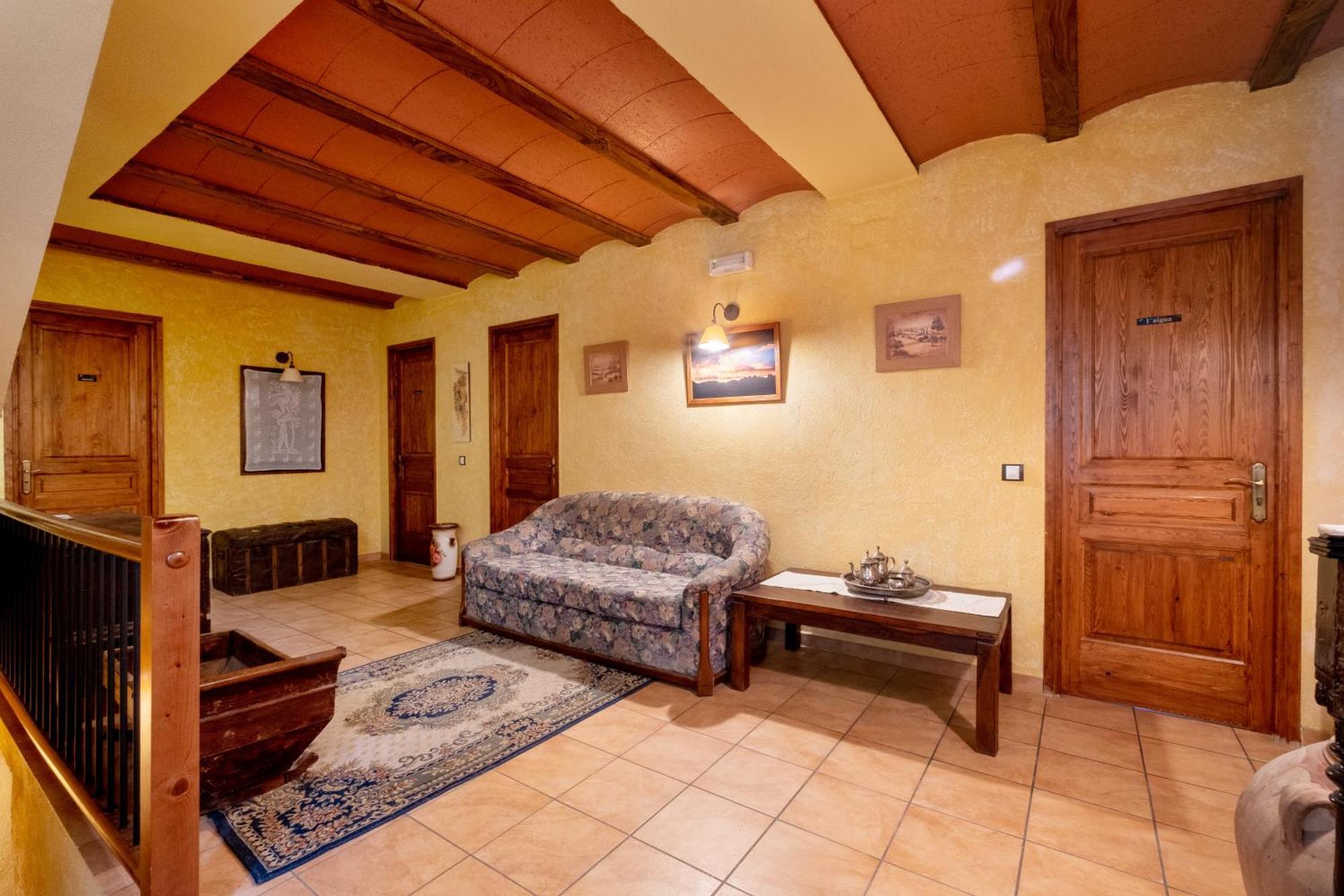 Rural Jorda Guest House Rodonya Luaran gambar